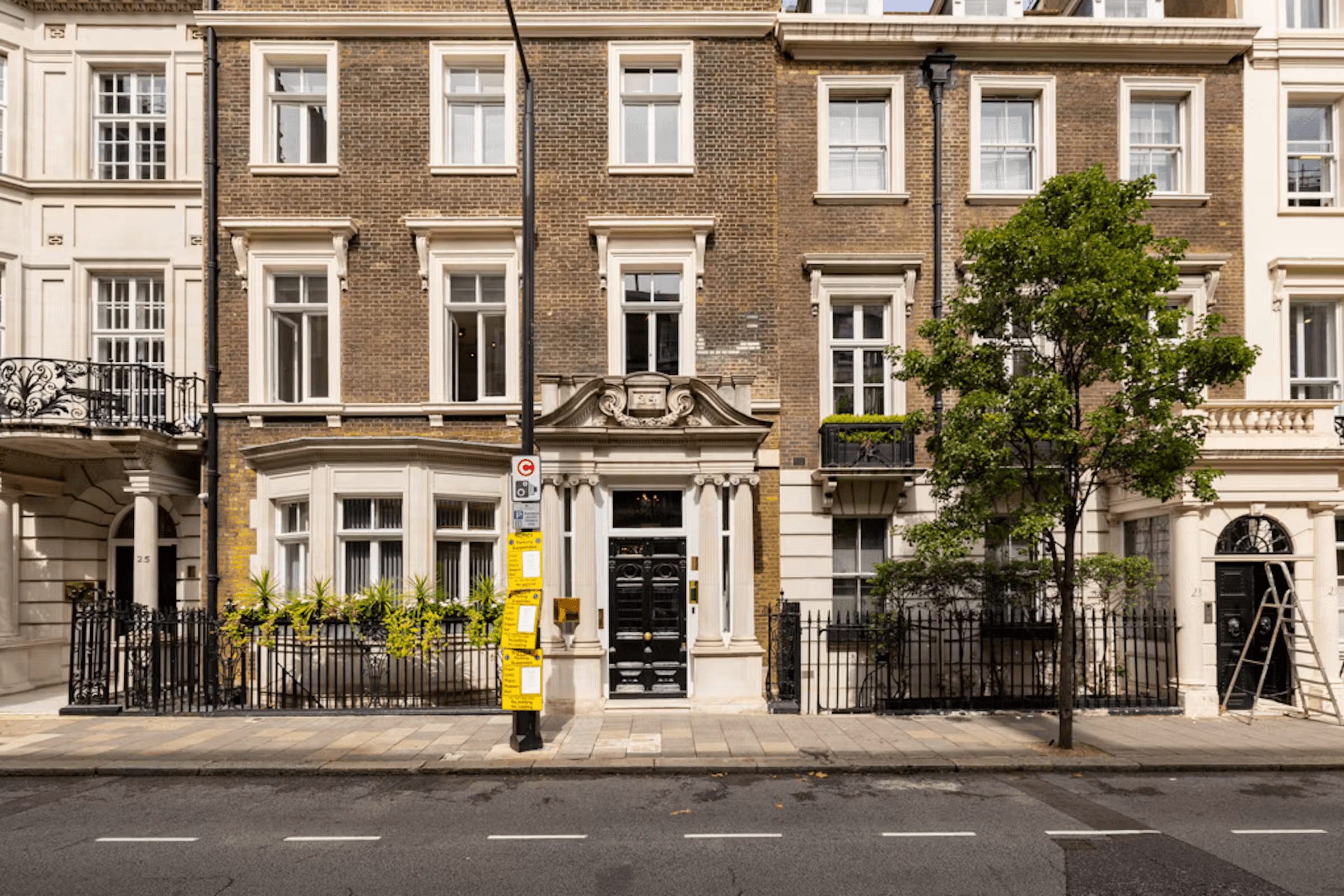 24 Upper Brook Street London, W1K 7QB