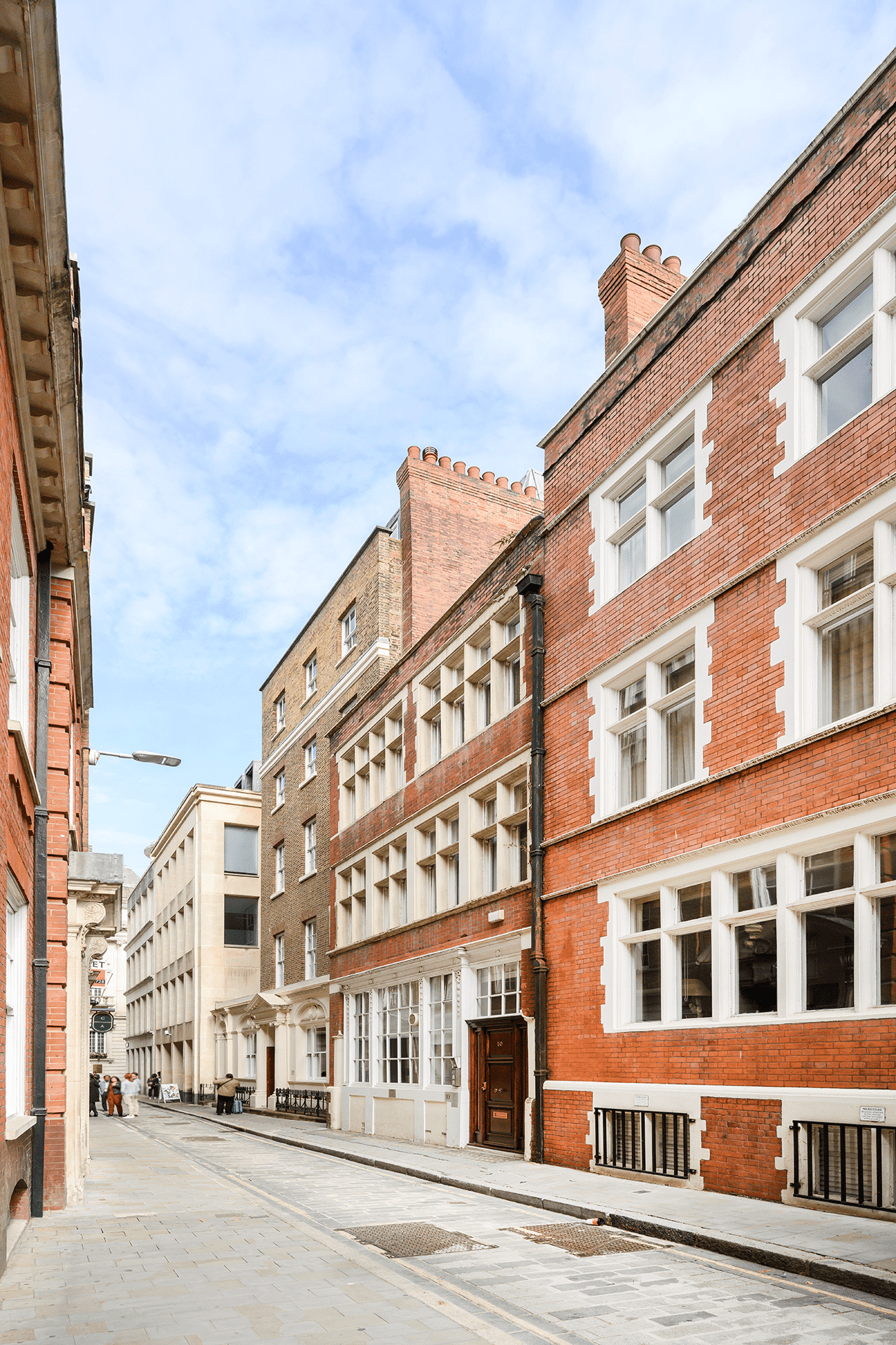 Ground Floor, 10 Ironmonger Lane, City of London, EC2V 8EY